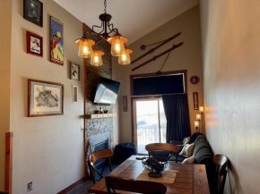 AS434 Ski-in Ski-out Penthouse Sleeps 6